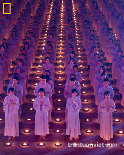 Buddhist prayers, Bac Ninh, Vietnam